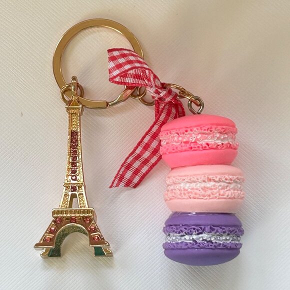 Eiffel Tower & Macaron Paris Souvenir Keychain With Gingham Bow - Picture 1 of 4